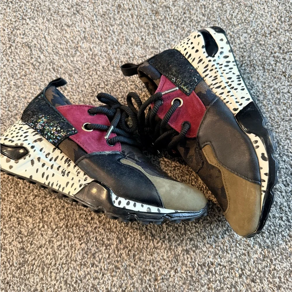 Steve Madden Cliff Chunky Sneakers Women’s Size 6 Mixed Media Animal Print